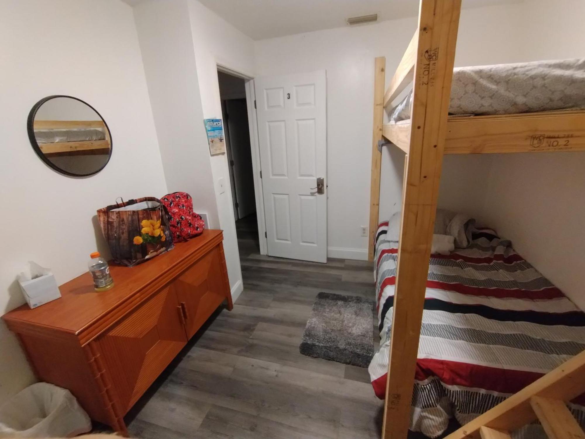 Lenny'S Cooperative Hostel Clearwater Luaran gambar
